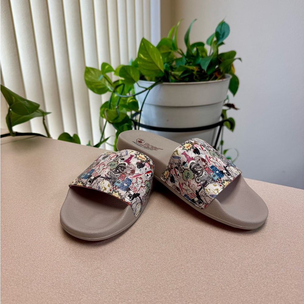 BOB’S PLUSH FOAM SLIDES- NWOT
